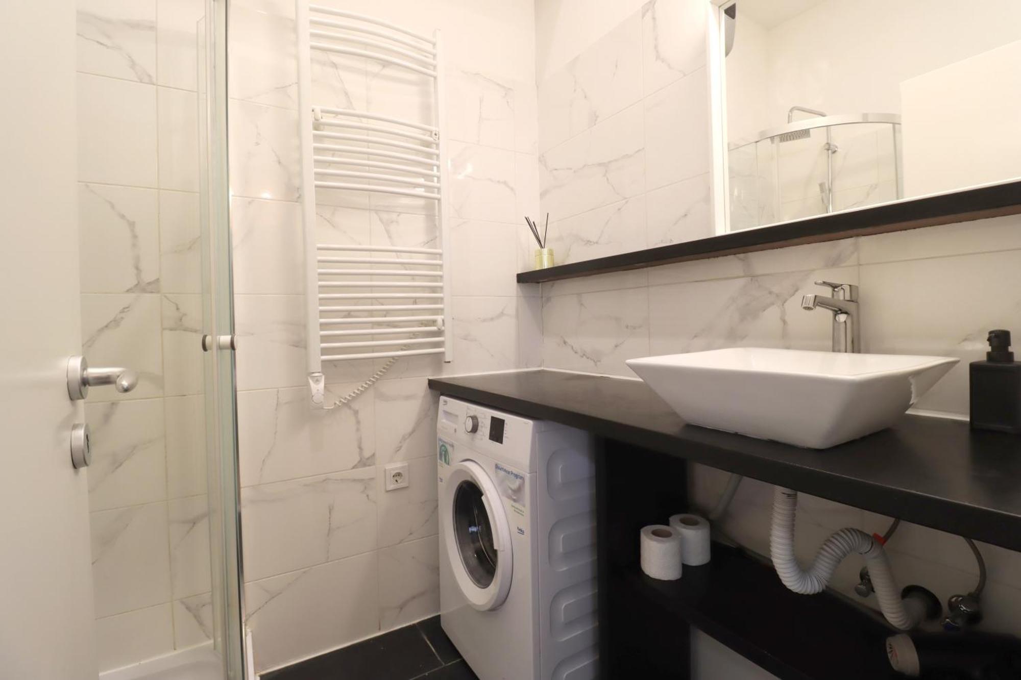 A13 Downtown Apartments With Parking Budapest Exterior photo